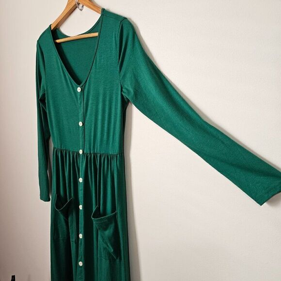 EUC LIKE NEW GREEN SCOOP NECK BUTTON DOWN SUPER MAXI LONGSLEEVE DRESS SIZE SMALL - Picture 4 of 15